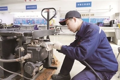 計(jì)算機(jī)及辦公設(shè)備維修 地鐵高效運(yùn)營的“定海神針”